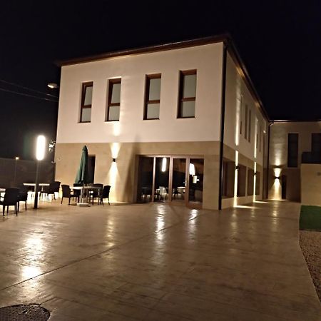 Hotel Entrerailes Casalarreina Exterior foto